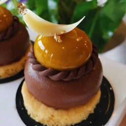 Hazelnut Paline Salted Caramel