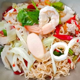 ยำมาม่ารวมมิตร