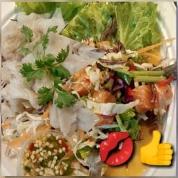 โรตีชีส🧀🍣ยำแซลมอน💋ยำเกี๊ยวปลา🐟😍
