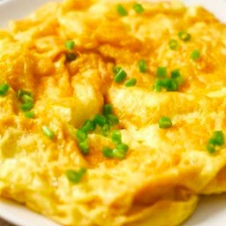 ไข่เจียว ทอดร้อนๆ  รีบสั่งมากินกันน้าาา