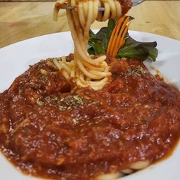 36.สปาเกตตีผัดซอสมะเขือเทศหมูสับ Spaghetti with Tomato Sauce Pork Chop
