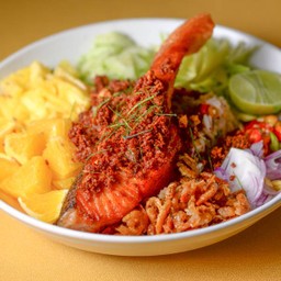 ข้าวหน้าแซลมอนคลุกกะปิ