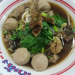 เส้นเล็กเนื้อน้ำตก