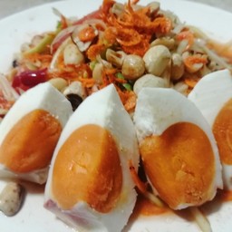 ตำไทยไข่เค็ม