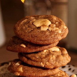 (8cm) Cashew White Chocolate Soft Cookie