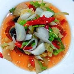 ยำไข่เยี่ยวม้า+เกี้ยมฉ่าย