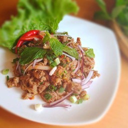 ก้อยเนื้อสุกขม