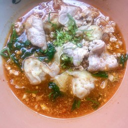 เกี๊ยวกุ้งต้มยำ