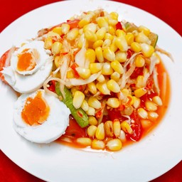 ตำข้าวโพดไข่เค็ม