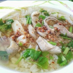 ข้าวต้มกระเพาะหมู
