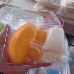 ข้าวเหนียวมะม่วง บ้านแม่อัมพร