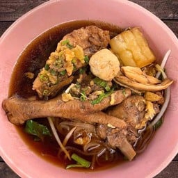 ก๋วยเตี๋ยวไก่