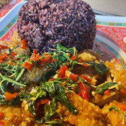 ร้านข้าวมันไก่-ตามสั่ง ป้าน้อยบิลเลี่ยน Billion Park Ladkrabang 611