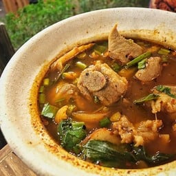 ต้มแซ่บกระดูกหมู