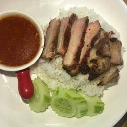 กิน ยัง อยาก ย่าง - ต๋องหมูกระทะ หมู่บ้านรินทร์ทอง