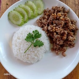 ข้าวหมูสับทอดกระเทียม