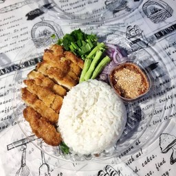 ข้าวยำไก่แซ่บ