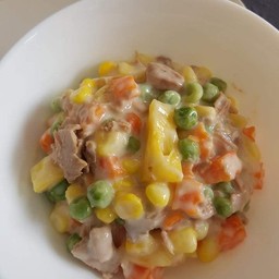 สลัดทูน่า