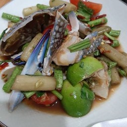 ยำไหลบัวปูม้า