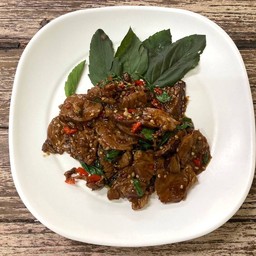 กะเพราหมูตุ๋น (เป็นกับข้าว)