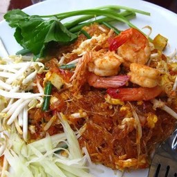ผัดไทวุ้นเส้นกุ้งสด