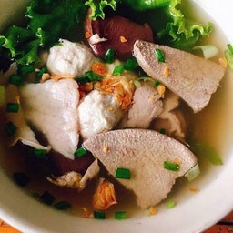 ต้มเลือดหมู ใส่ถ้วยพร้อมทาน