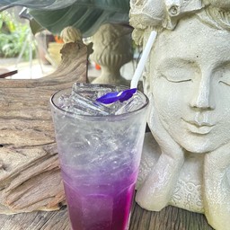 อัญชัญมะนาวโซดา