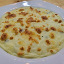 10.ผักโขมอบชีส Spinach with Cream Cheese