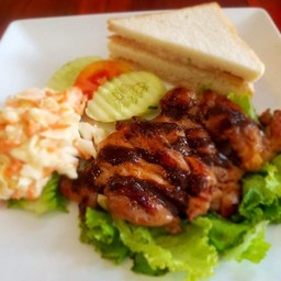 สเต็กไก่แซนวิชโคสลอว์