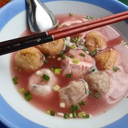 เกาเหลาลูกชิ้นแคระ ถนนพาดสายเยาวราช