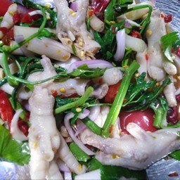 ยำตีนไก่