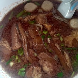 ก๋วยเตี๋ยวเนื้อรวม