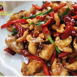ข้าวไก่ผัดเม็ดมะม่วง