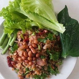 ส้มตำยำแหนม