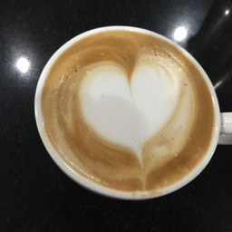 ลาเต้ร้อน