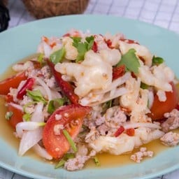 แม่ค้ายำแซ่บ