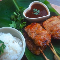 หมูปิ้งนมสด