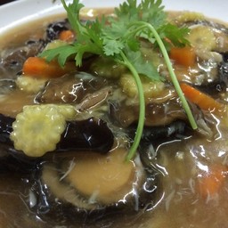 สาหร่ายยัดไส้น้ำแดง