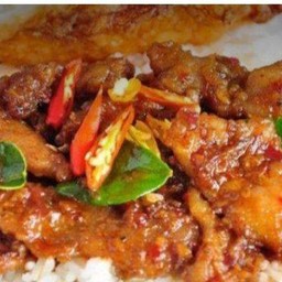 พริกเผาหมูราดข้าว