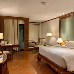 ห้อง 138 มี pool access