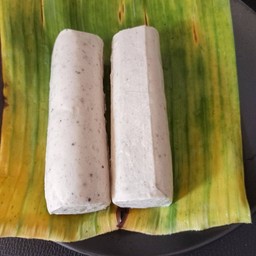 หมูยอพริกไทยดำแบบนึ่ง 1ชิ้น