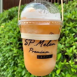 เมล่อนญี่ปุ่น Premium เนื้อสีส้มปั่น หวาน หอม อร่อย