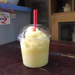 น้ำสับปะรดปั่น