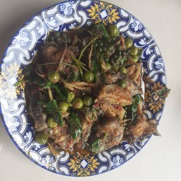 ร้านส้มตำยำแชบ