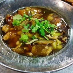 กระเพาะปลาน้ำแดง