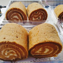 Coffee roll with butter cream