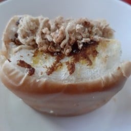 ขนมปังไส้ทะลักพี่ภูกับน้องมินตรา