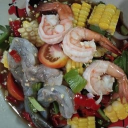 ยำกุ้ง ทูโทน