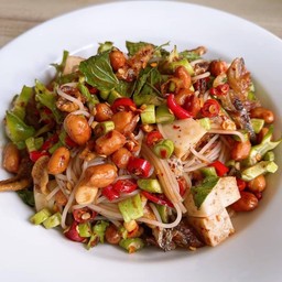 ครัวพี่รัตน์ รับทำอาหารกล่องราคาพิเศษ 082-8935458