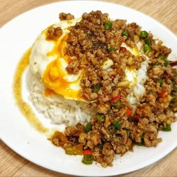 ข้าวราดไข่ระเบิด